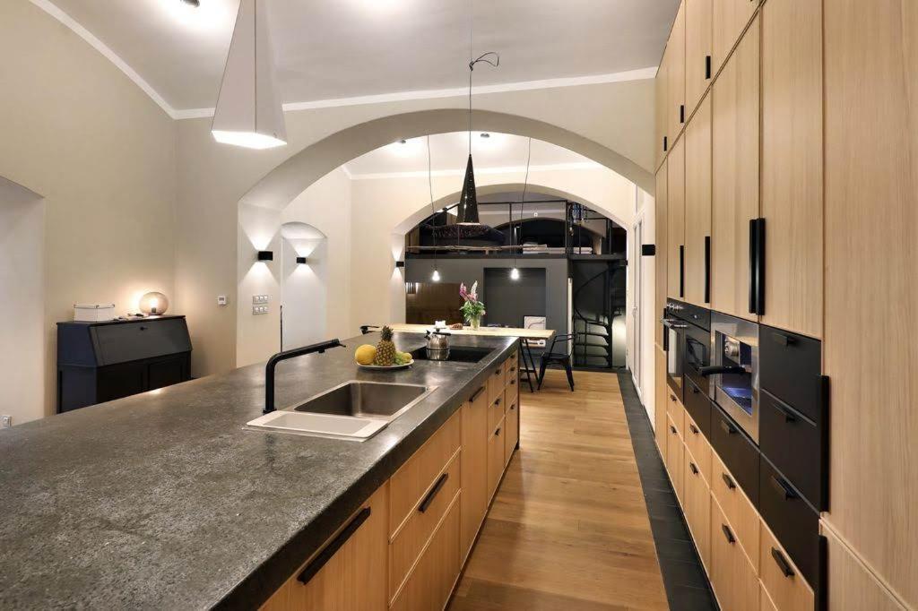 Design Loft 2 Minutes To Wenceslas Square Praga Esterno foto