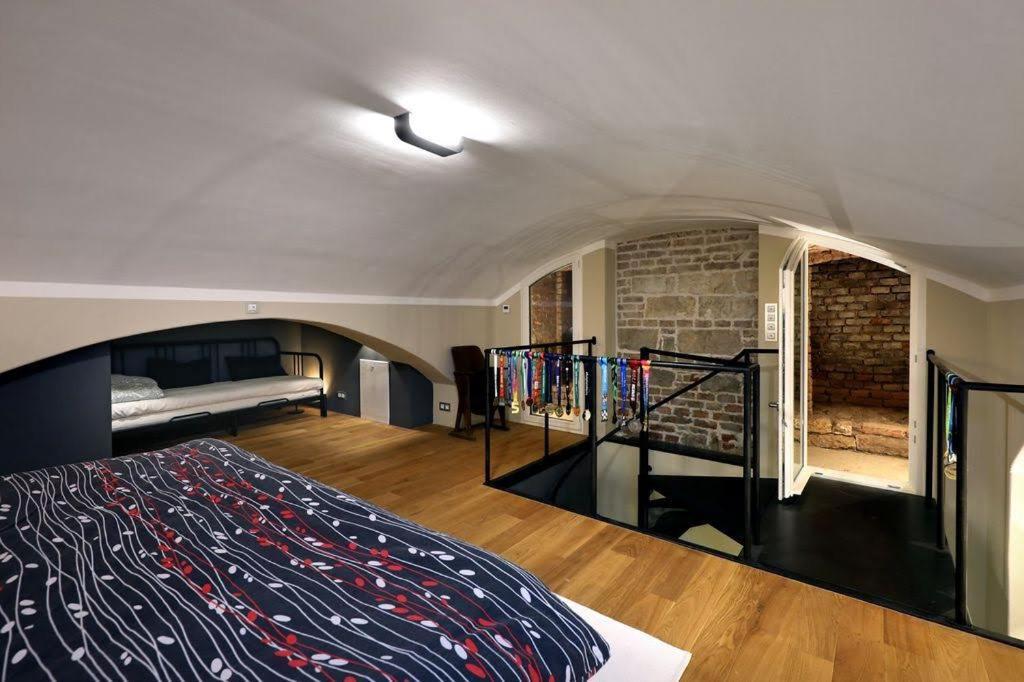 Design Loft 2 Minutes To Wenceslas Square Praga Esterno foto