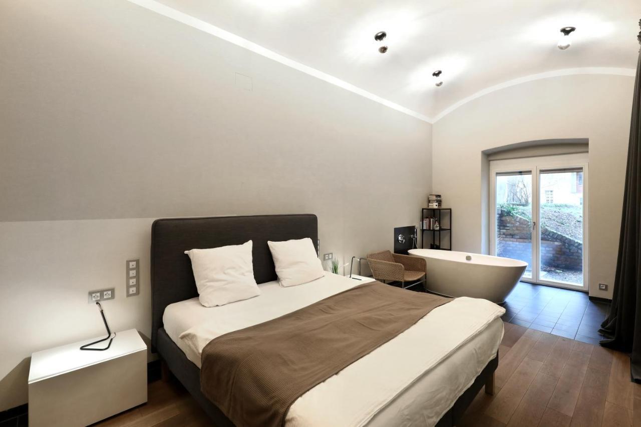 Design Loft 2 Minutes To Wenceslas Square Praga Esterno foto