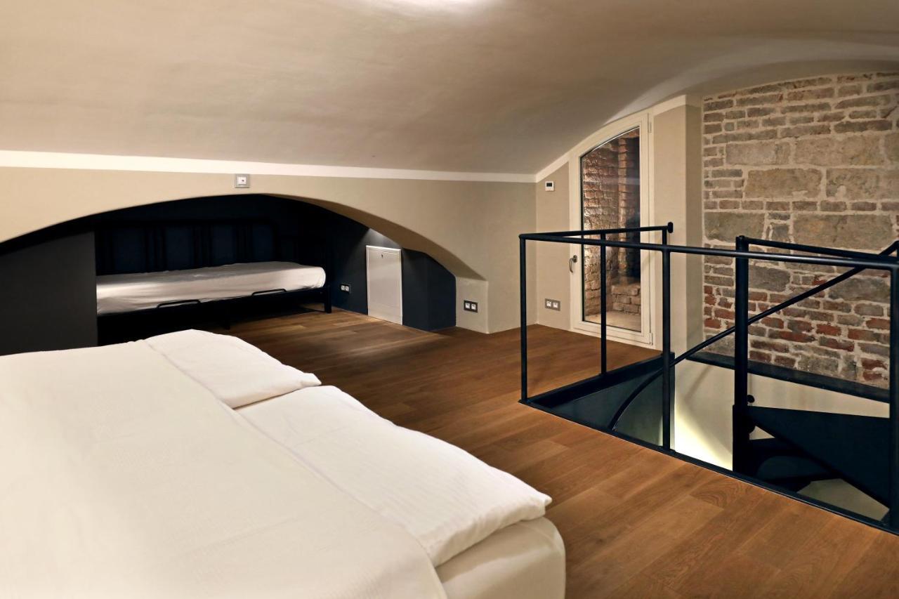 Design Loft 2 Minutes To Wenceslas Square Praga Esterno foto