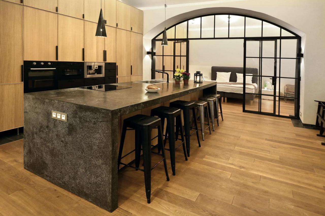 Design Loft 2 Minutes To Wenceslas Square Praga Esterno foto
